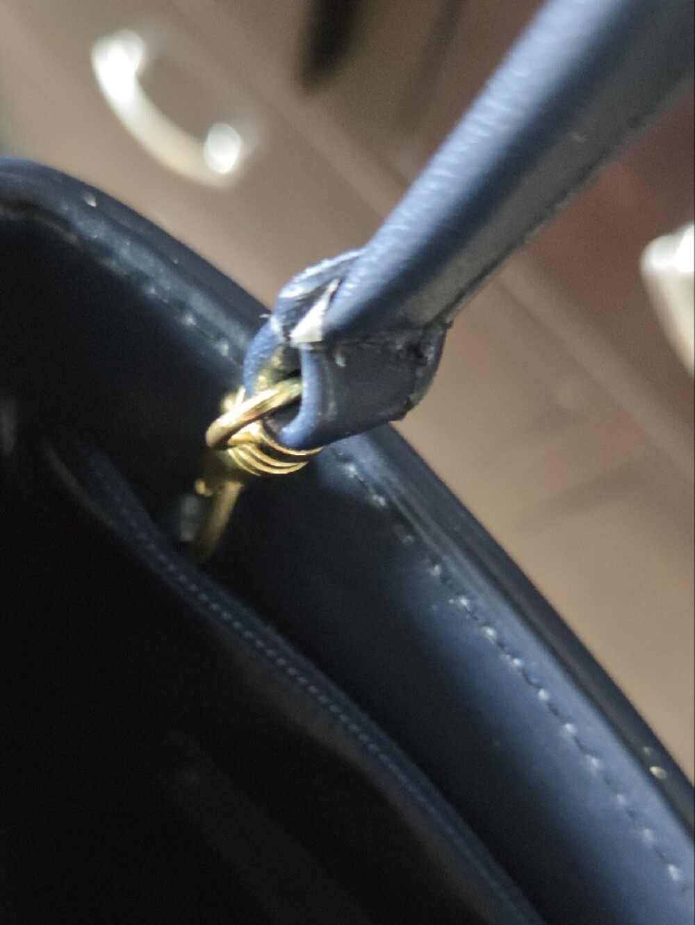 Vintage Avante USA Navy Blue Leather Minimalist Crossbody Purse - Picture 5 of 11